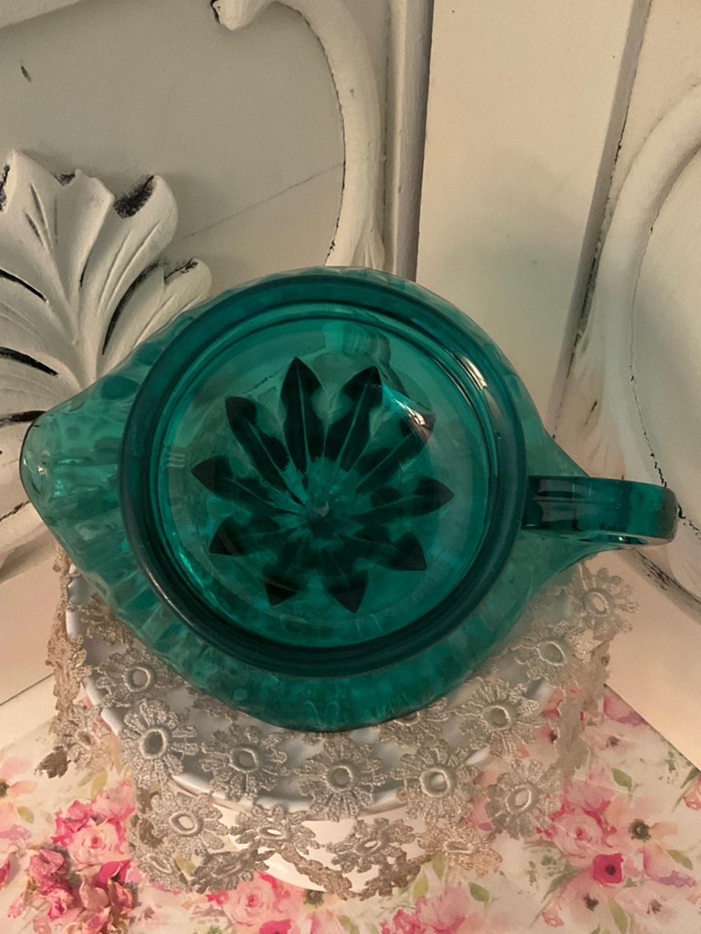 Teal Glass Citrus Juicer - Depression Glass Reemer - Picture 8 of 9